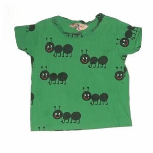 Hugo loves Tiki Ants Tee Size 6